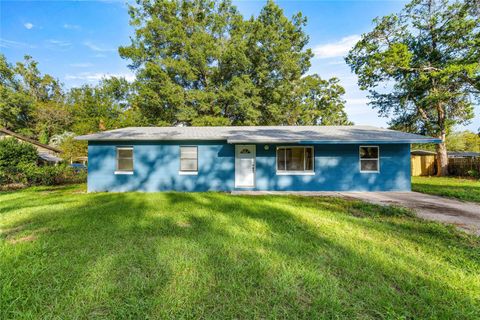 Photo of 3003 NE 24th Avenue, Ocala, FL 34479 (MLS # OM712067)