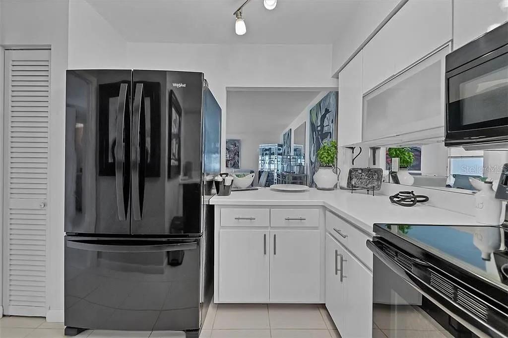 SEA VILLAGE - Residential Lease