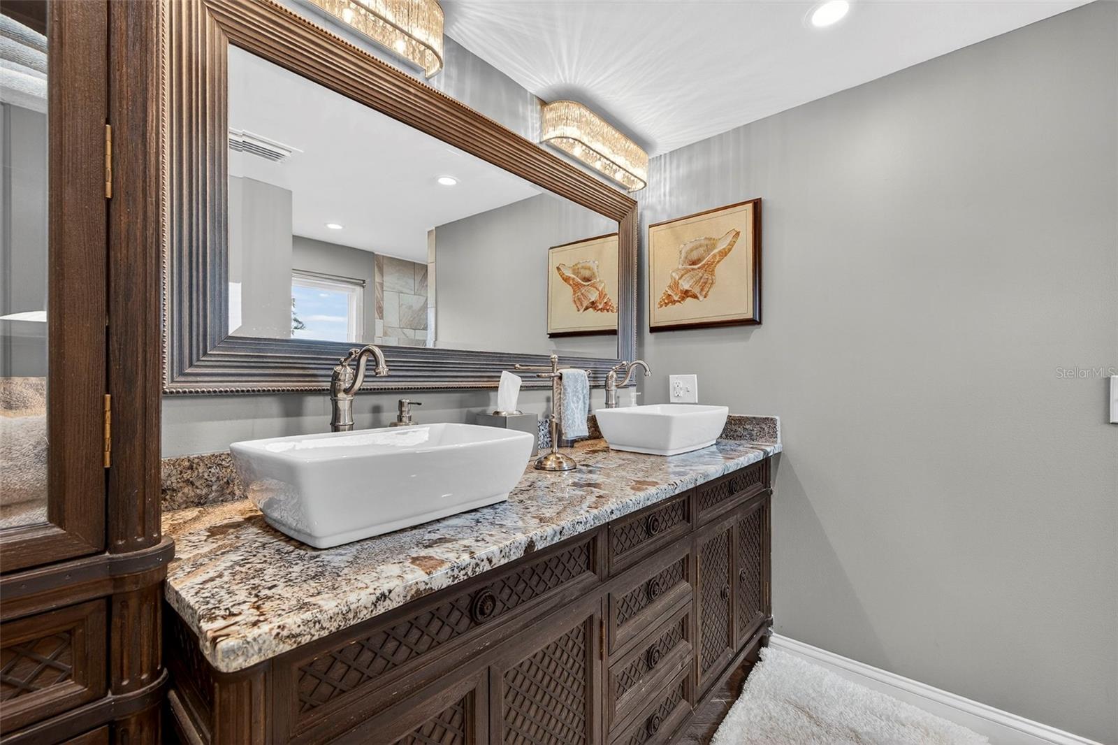 DON CE-SAR PLACE - Residential