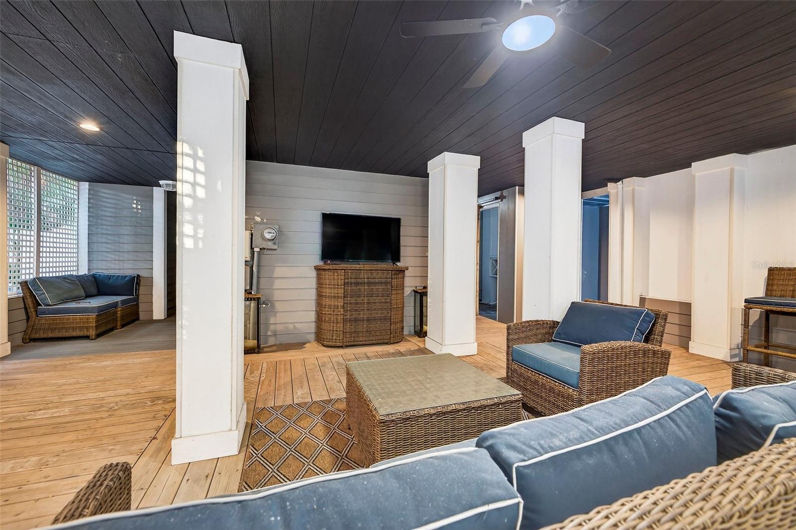 DON CE-SAR PLACE - Residential