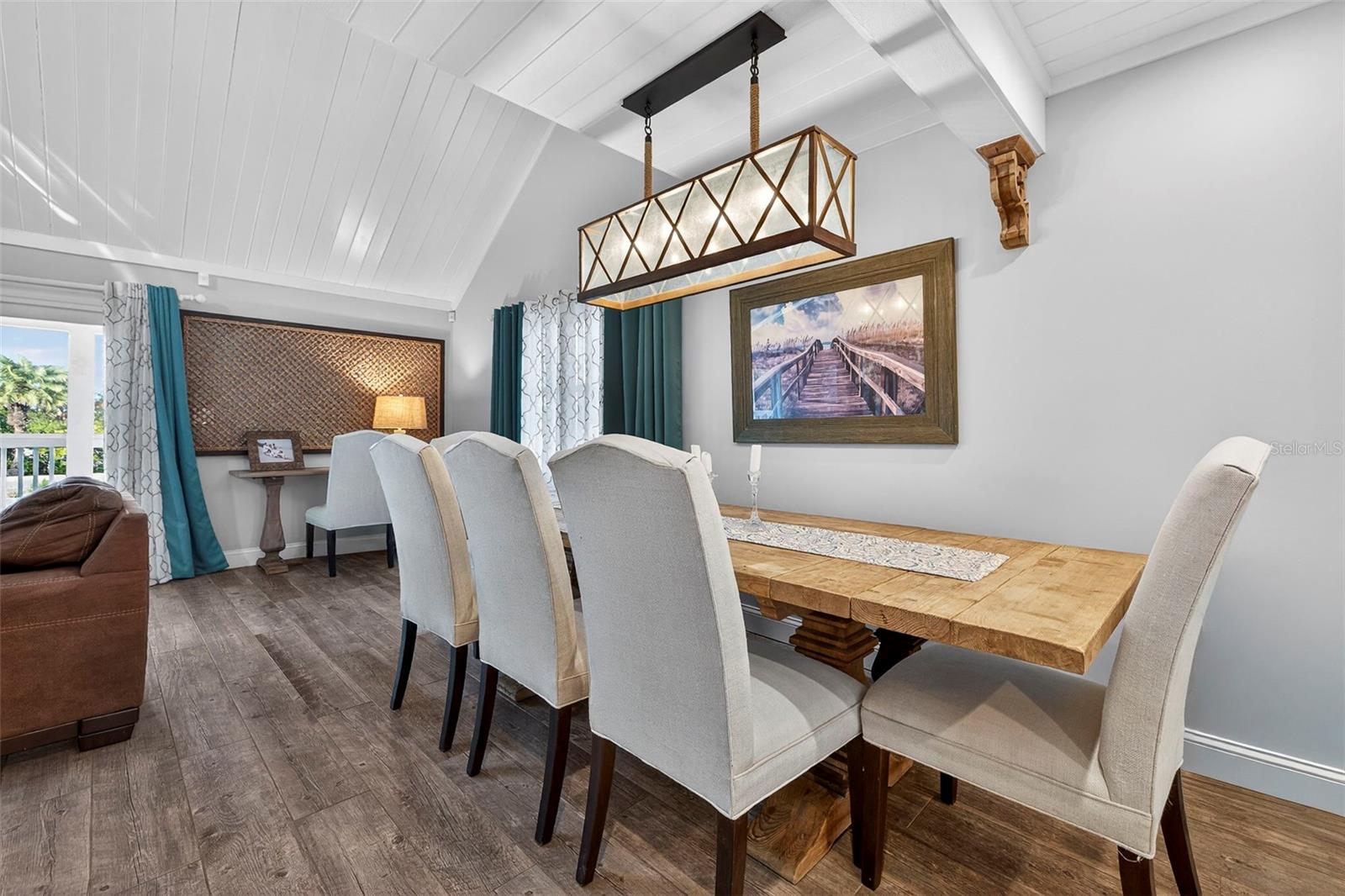 DON CE-SAR PLACE - Residential