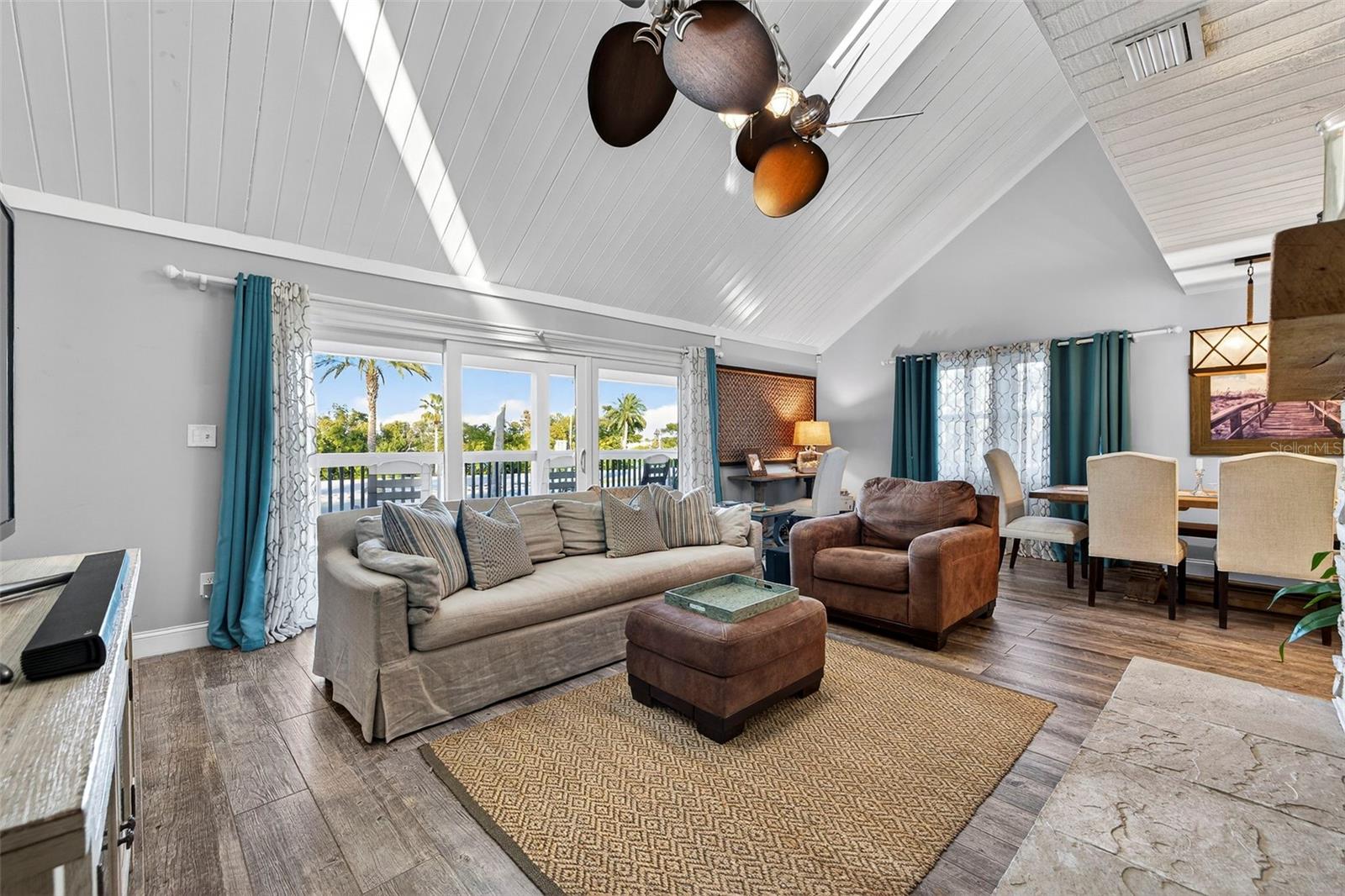 DON CE-SAR PLACE - Residential