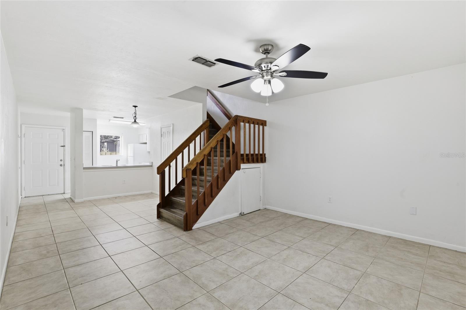 MILL RUN - Residential Lease