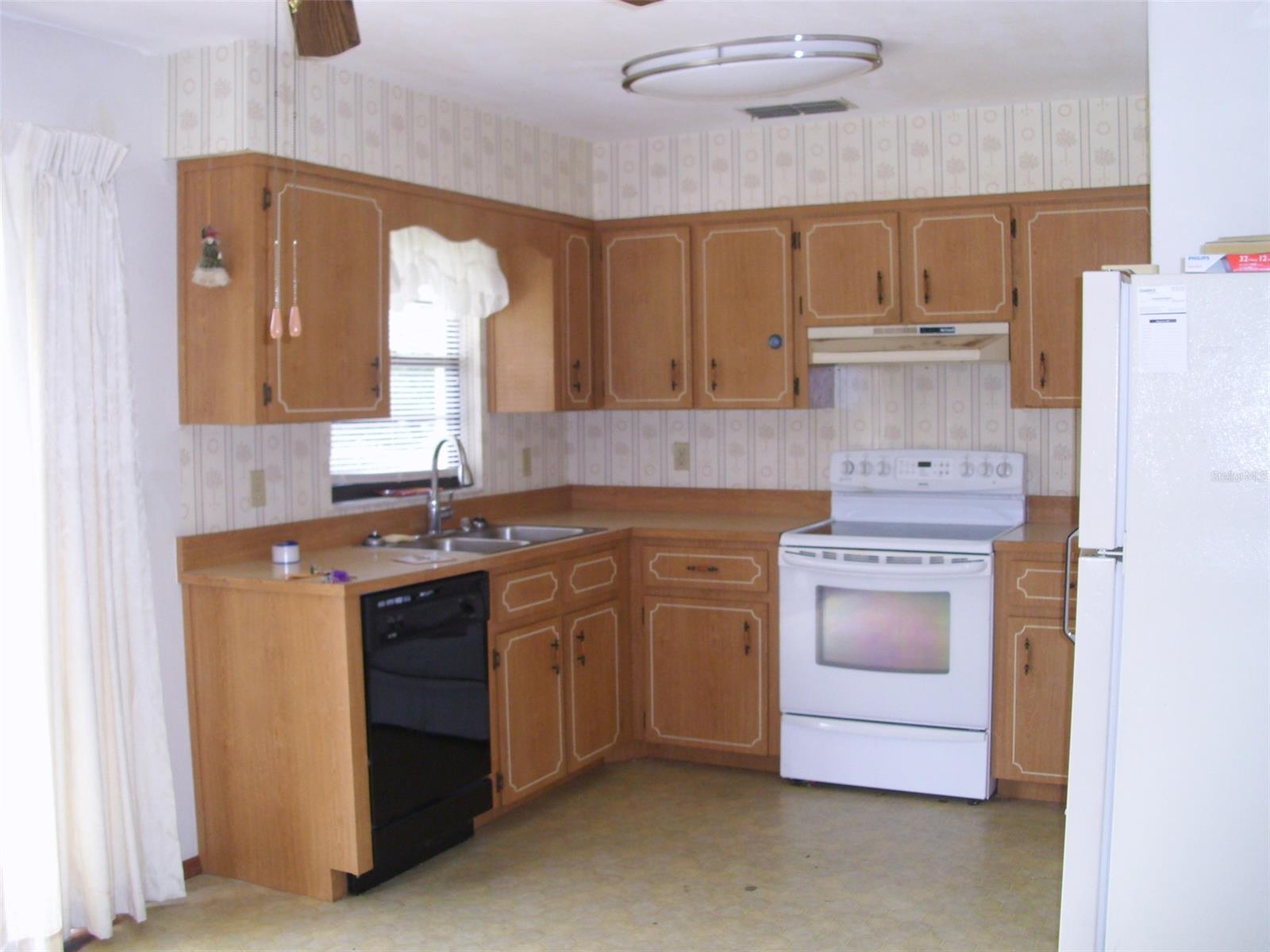 Florida Shores 01 - Residential Lease