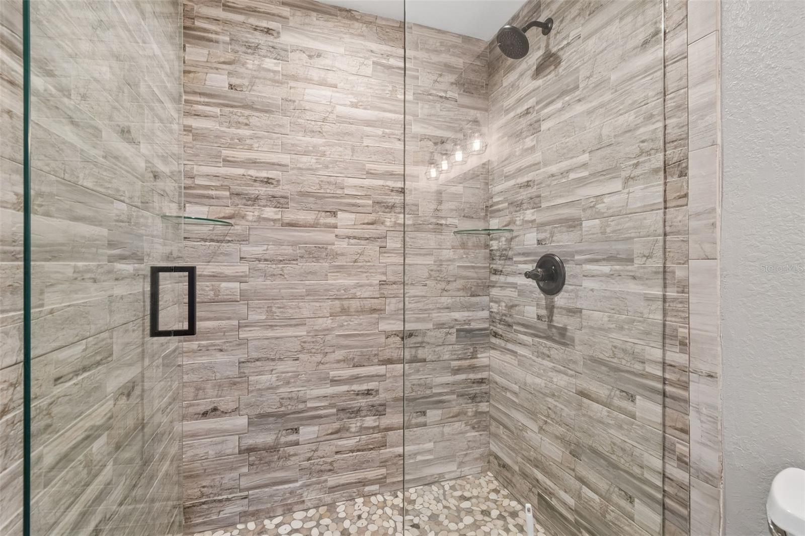 MOORINGS OF MAXIMO CONDO - Residential Lease