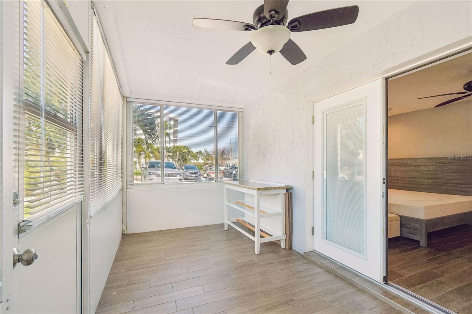 MOORINGS OF MAXIMO CONDO - Residential Lease