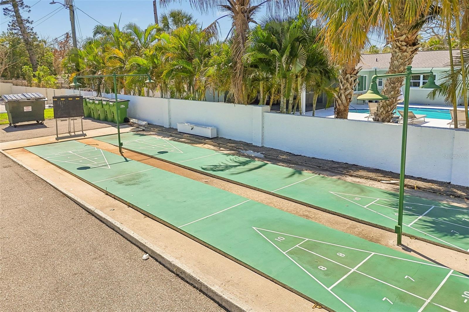 MOORINGS OF MAXIMO CONDO - Residential Lease