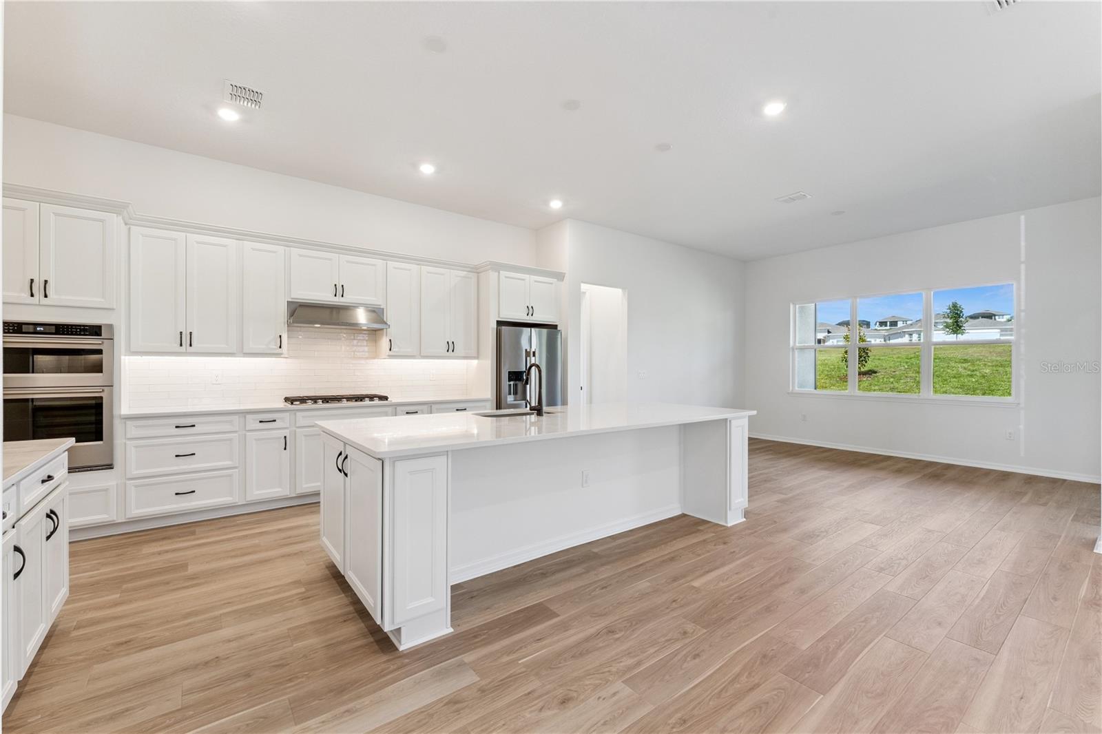 1552 SKYLINE HEIGHTS CIRCLE