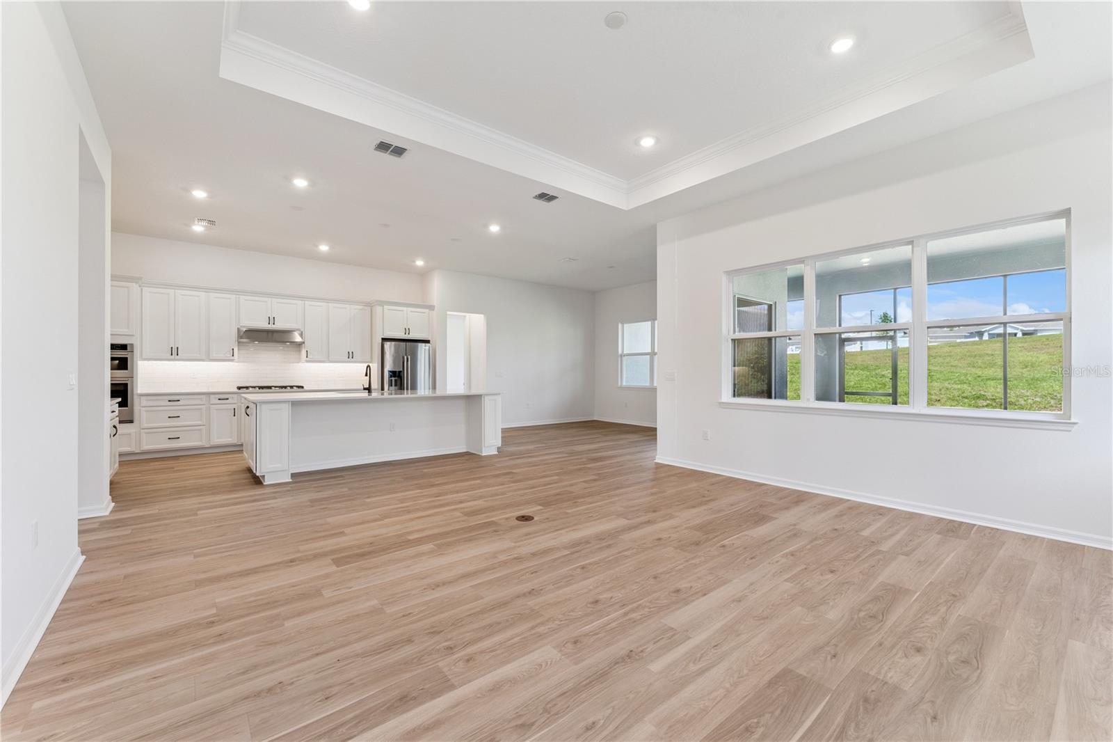 1552 SKYLINE HEIGHTS CIRCLE