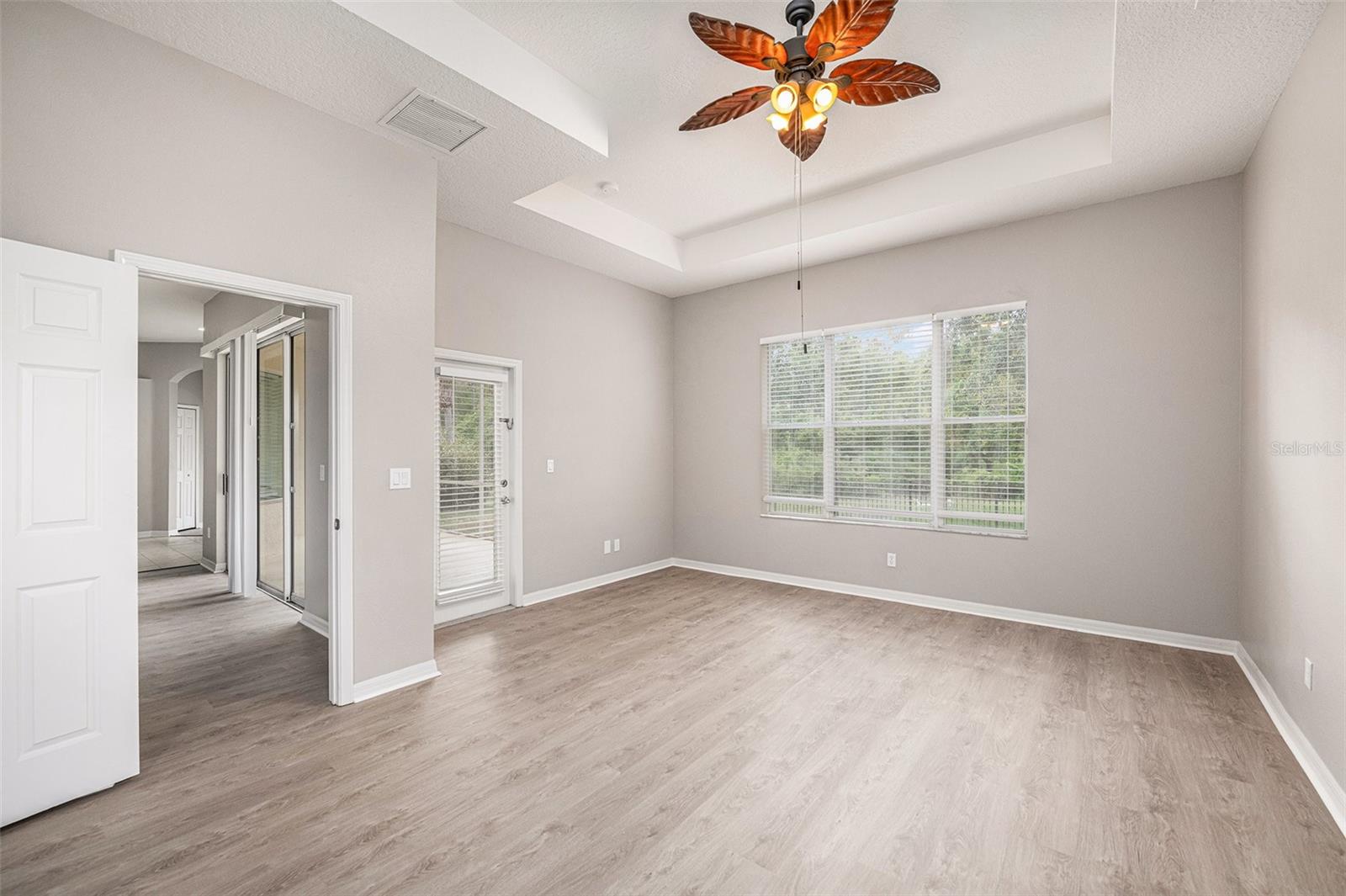 WATERS EDGE PH 02 - Residential