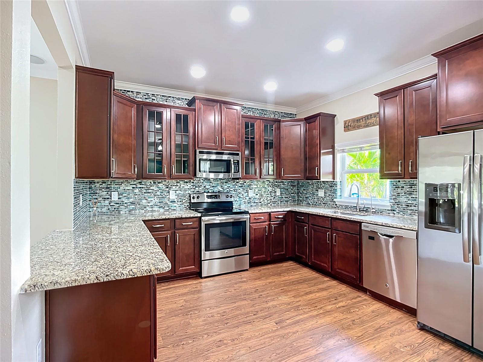 ASHTON POINTE - Residential