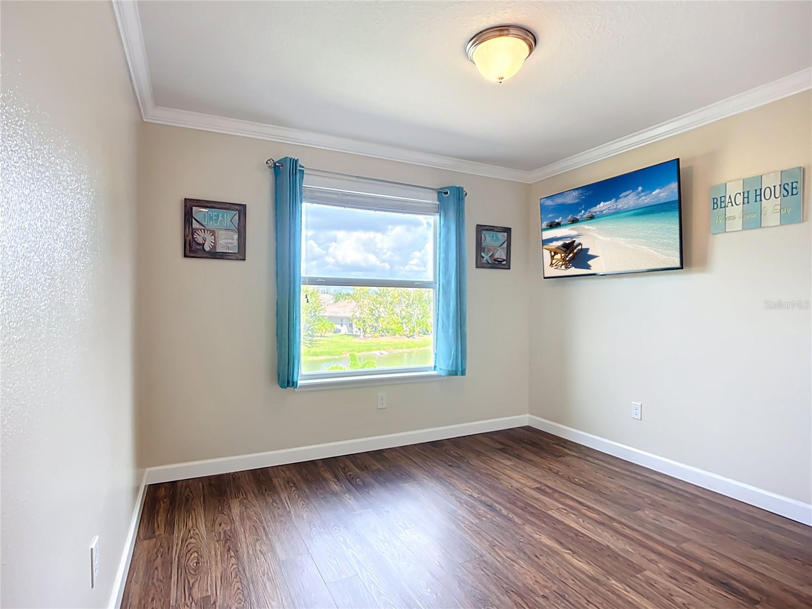 ASHTON POINTE - Residential