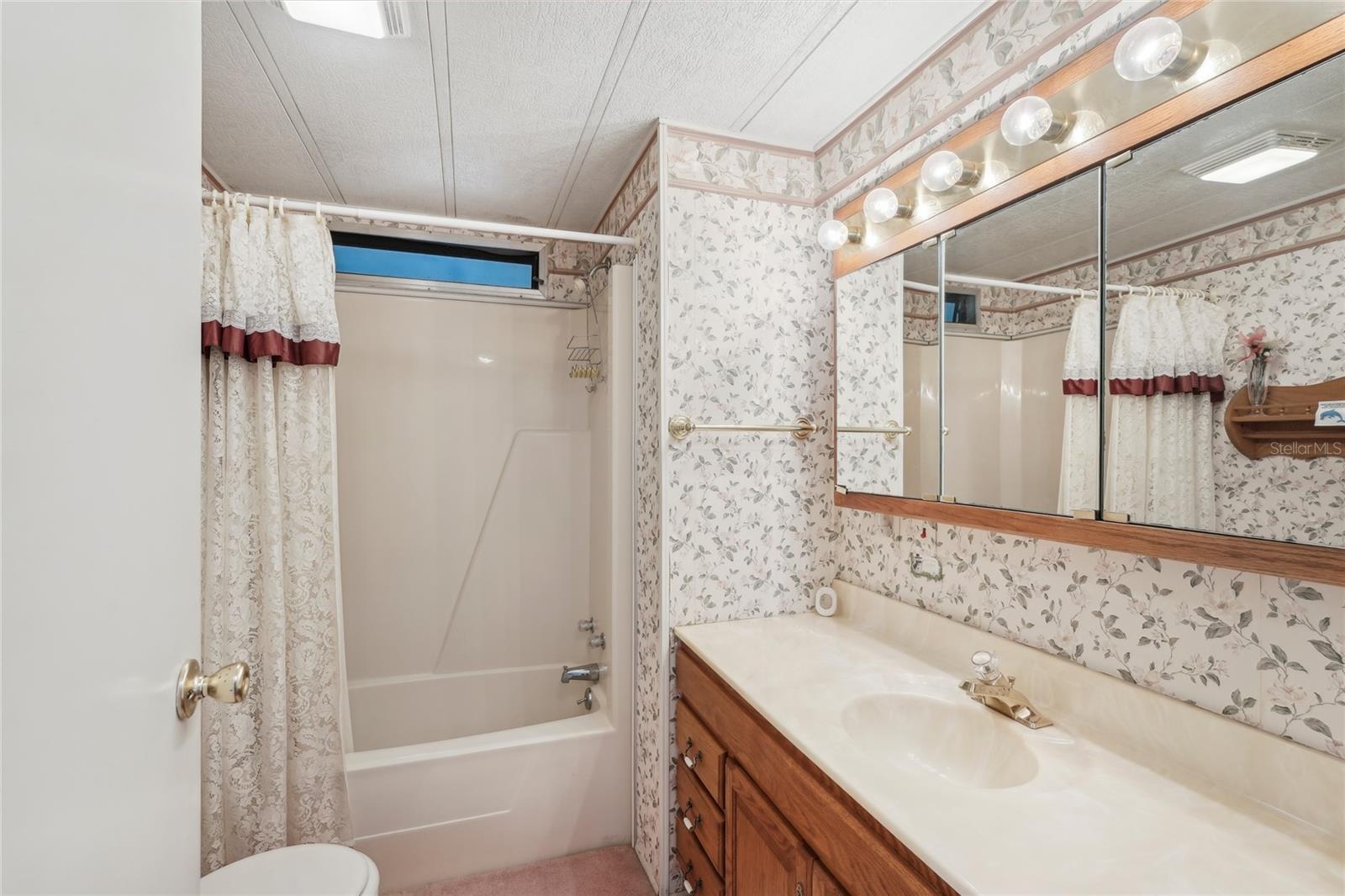 PINEY POINT HOMEOWNERS CO-OP - Residential