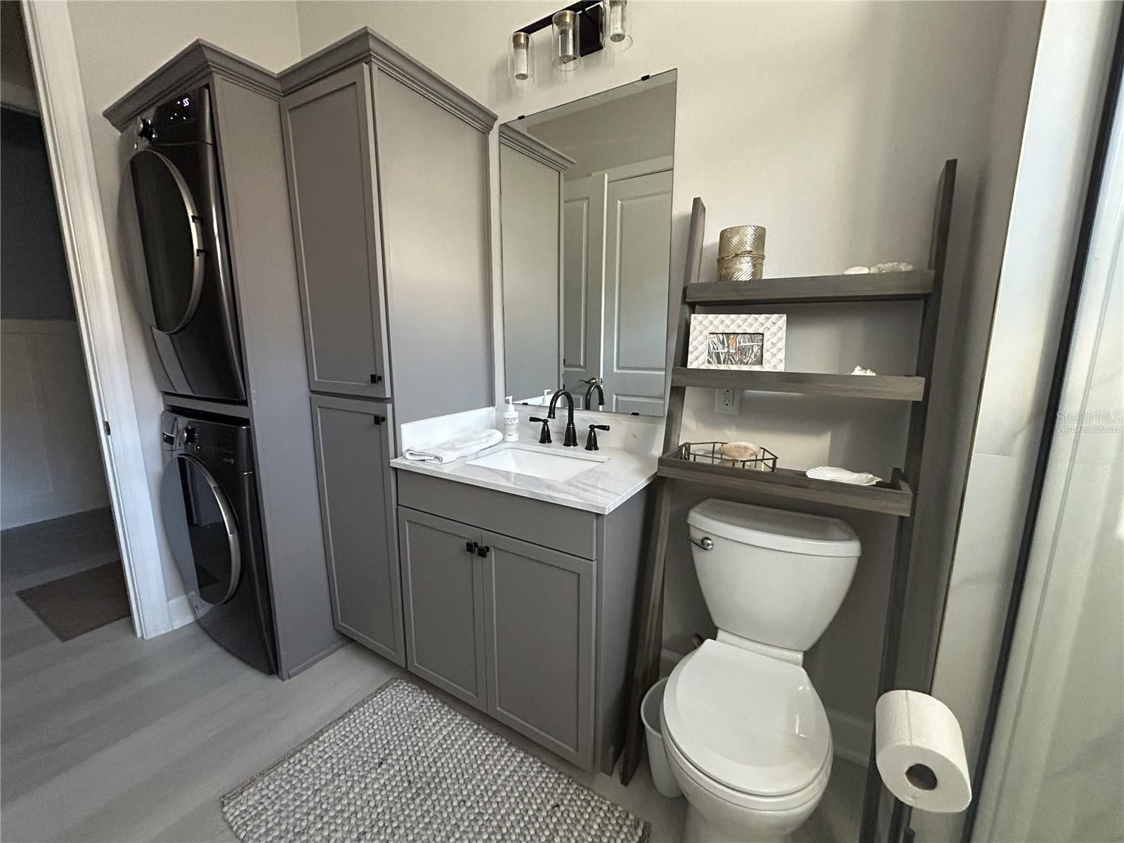 ESPLANADE PH I - Residential