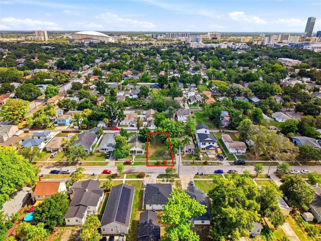 Photo of 1045 Melrose Avenue S, St Petersburg, FL 33705 (MLS # TB8520876)