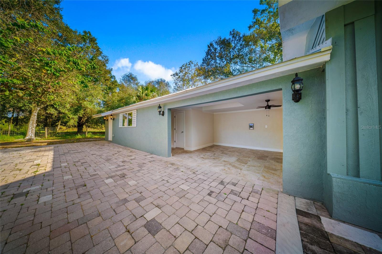 OKEECHOBEE LITTLE FARMS - Residential