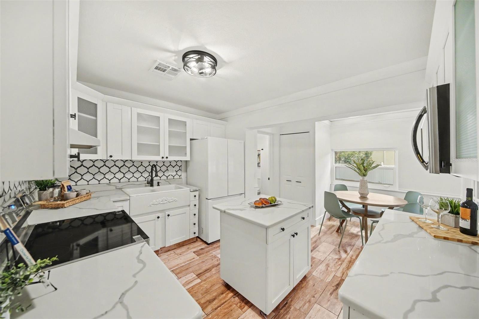 LAKE CARROLL GROVE ESTATES - Residential