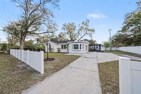 2318 CARROLL PLACE TAMPA FL 33612