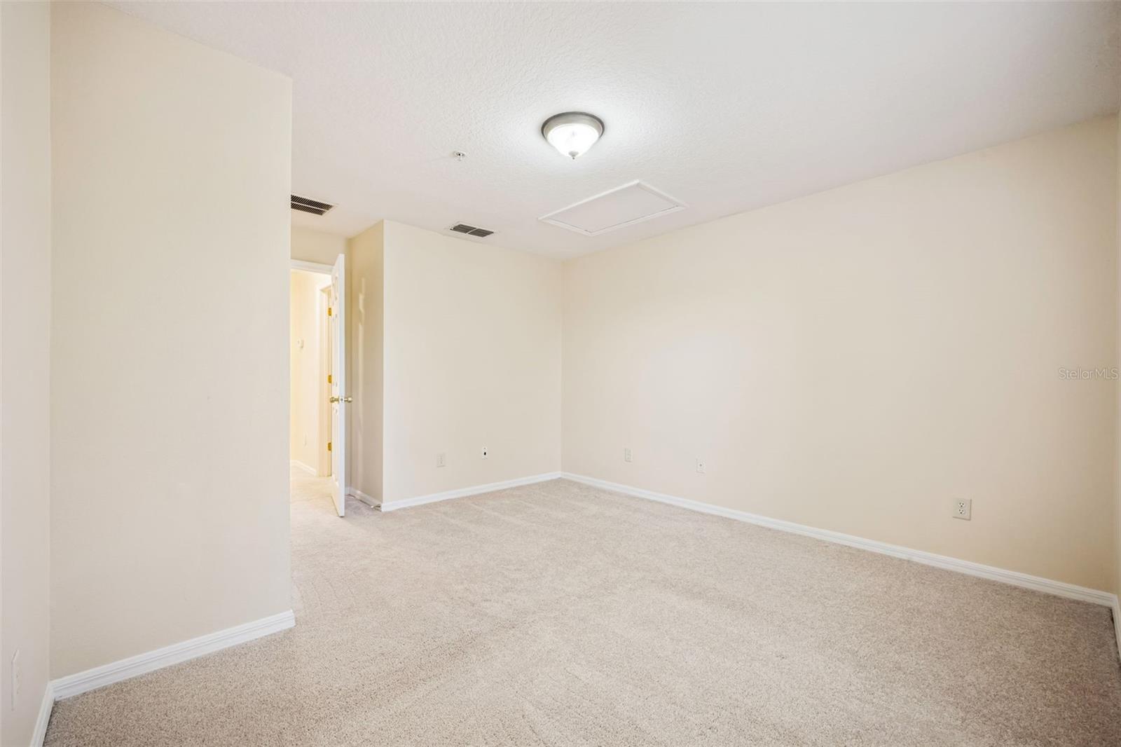 CRESTWOOD HEIGHTS - Residential