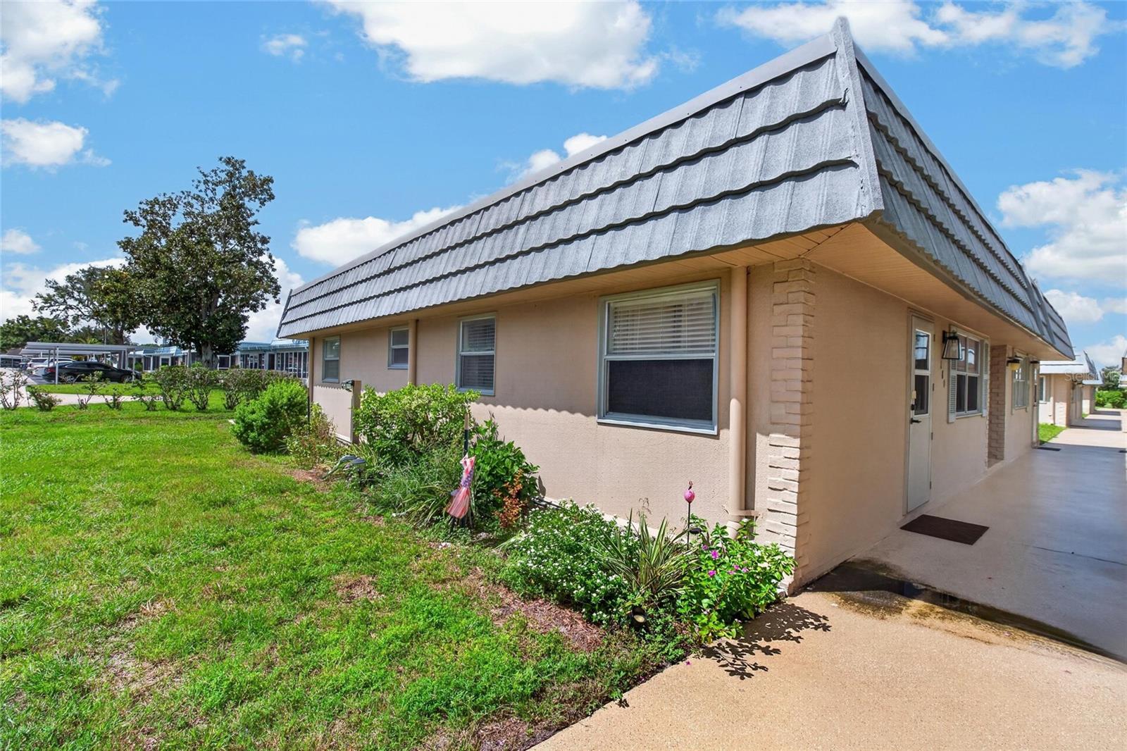1802 BEDFORD TERRACE 180, SUN CITY CENTER, FL, 33573 3 1802 BEDFORD TERRACE 180