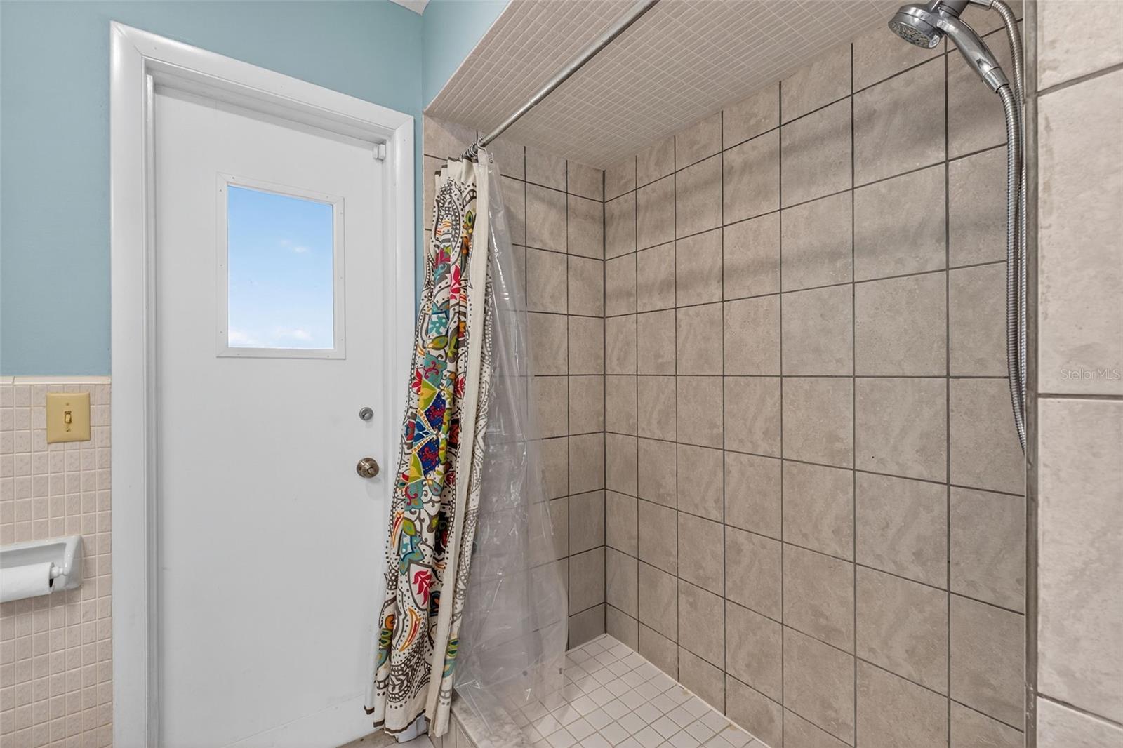 RIVERSIDE REP - Residential