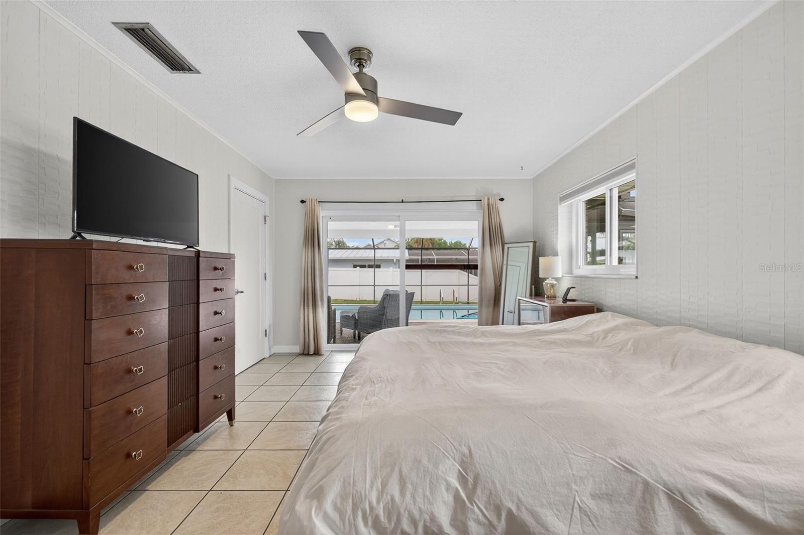 RIVERSIDE REP - Residential