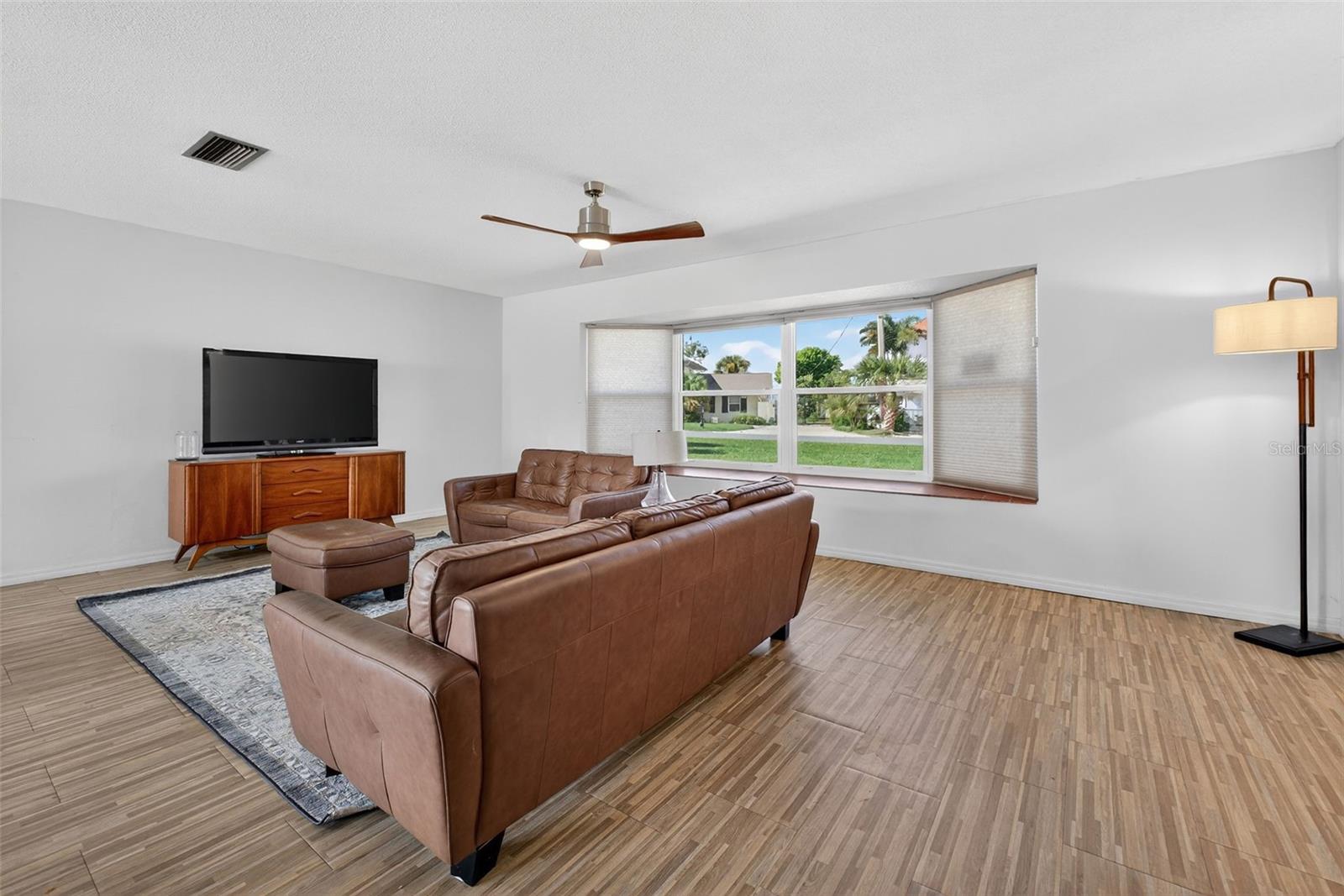 RIVERSIDE REP - Residential