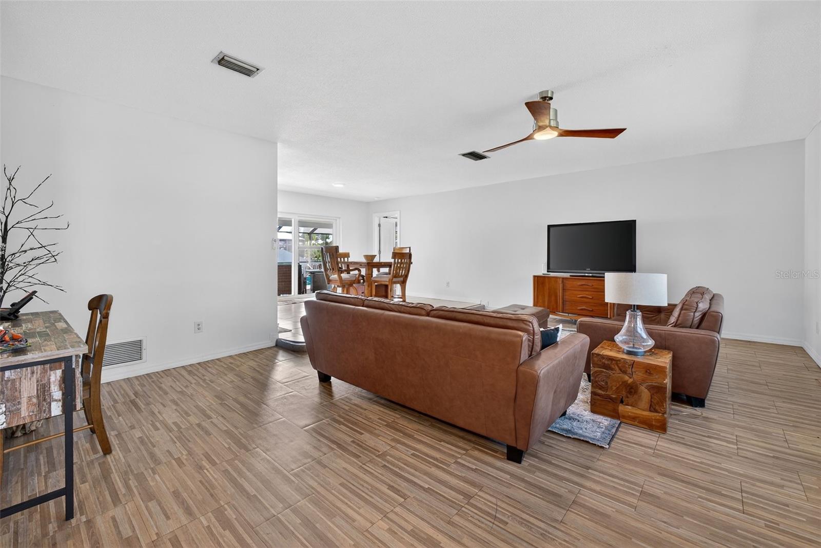 RIVERSIDE REP - Residential