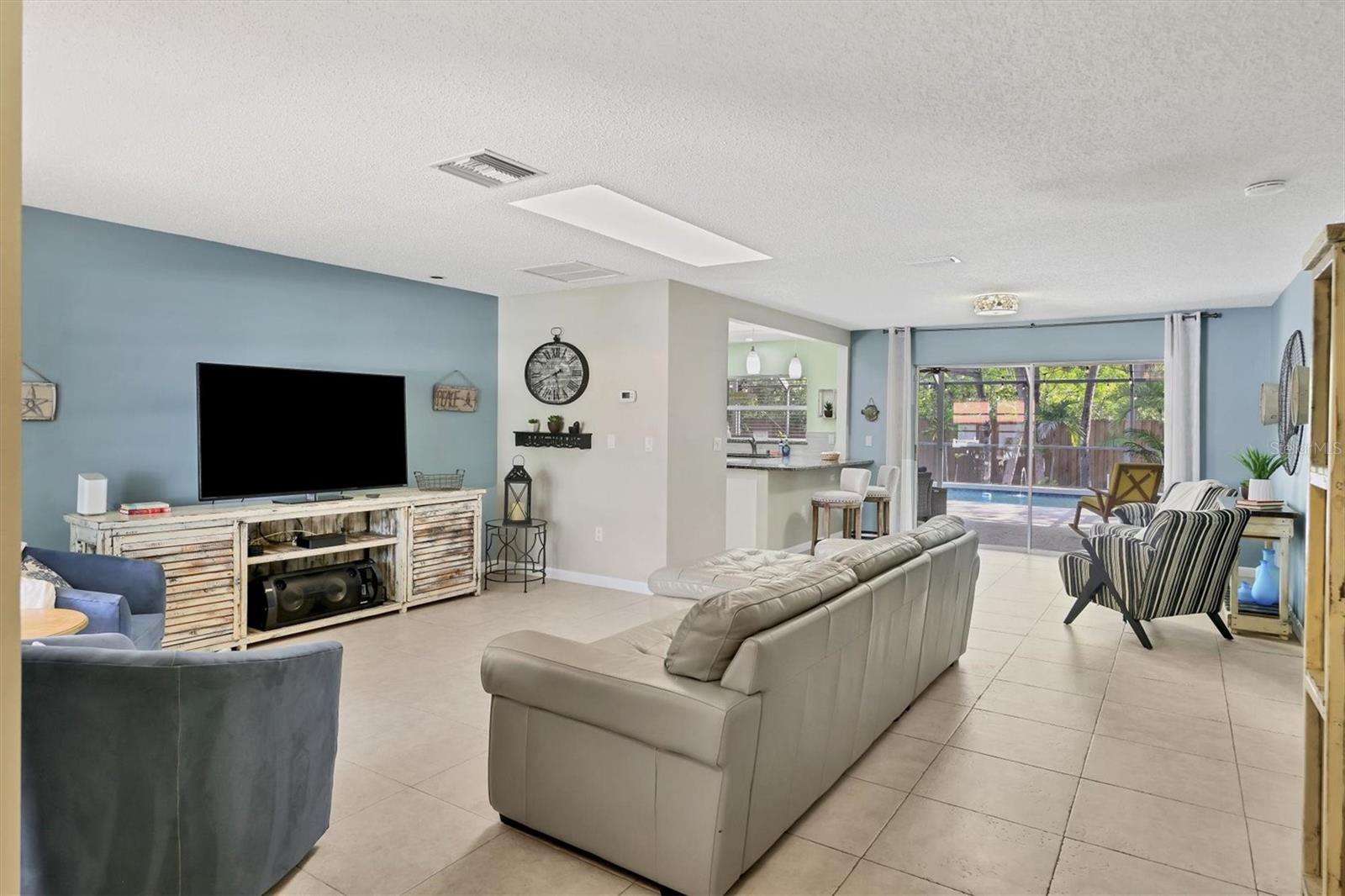 SIESTAS BAYSIDE WATERSIDE SOUTH - Residential Lease