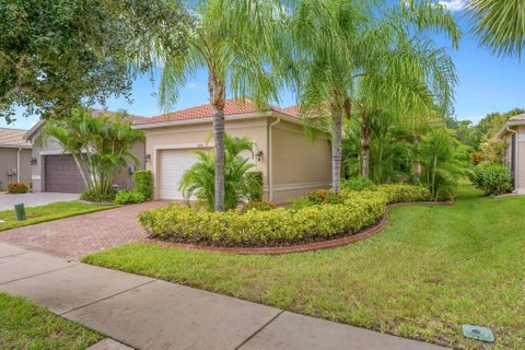 Photo of 4952 Sandy Glen Way, Wimauma, FL 33598 (MLS # TB8542117)