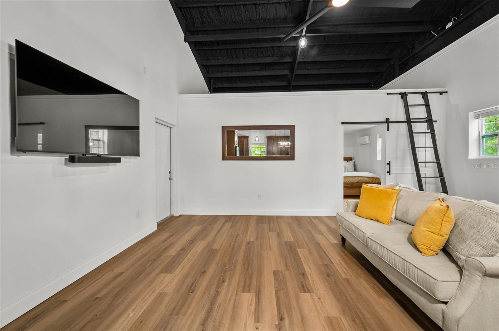 OAK HOLLOW NORTH SUB - Residential