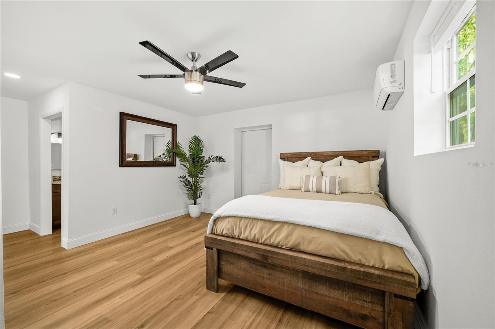 OAK HOLLOW NORTH SUB - Residential