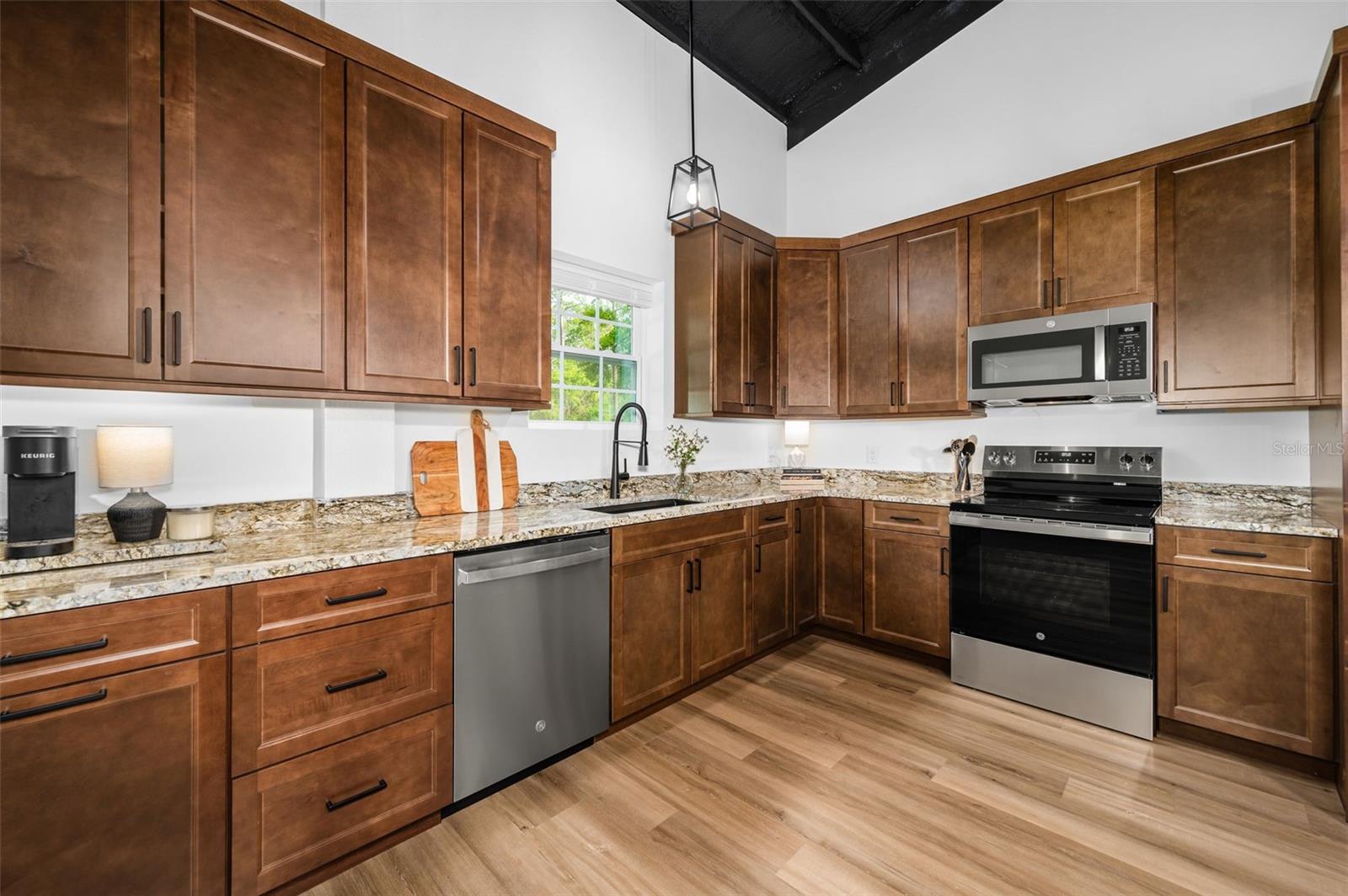 OAK HOLLOW NORTH SUB - Residential