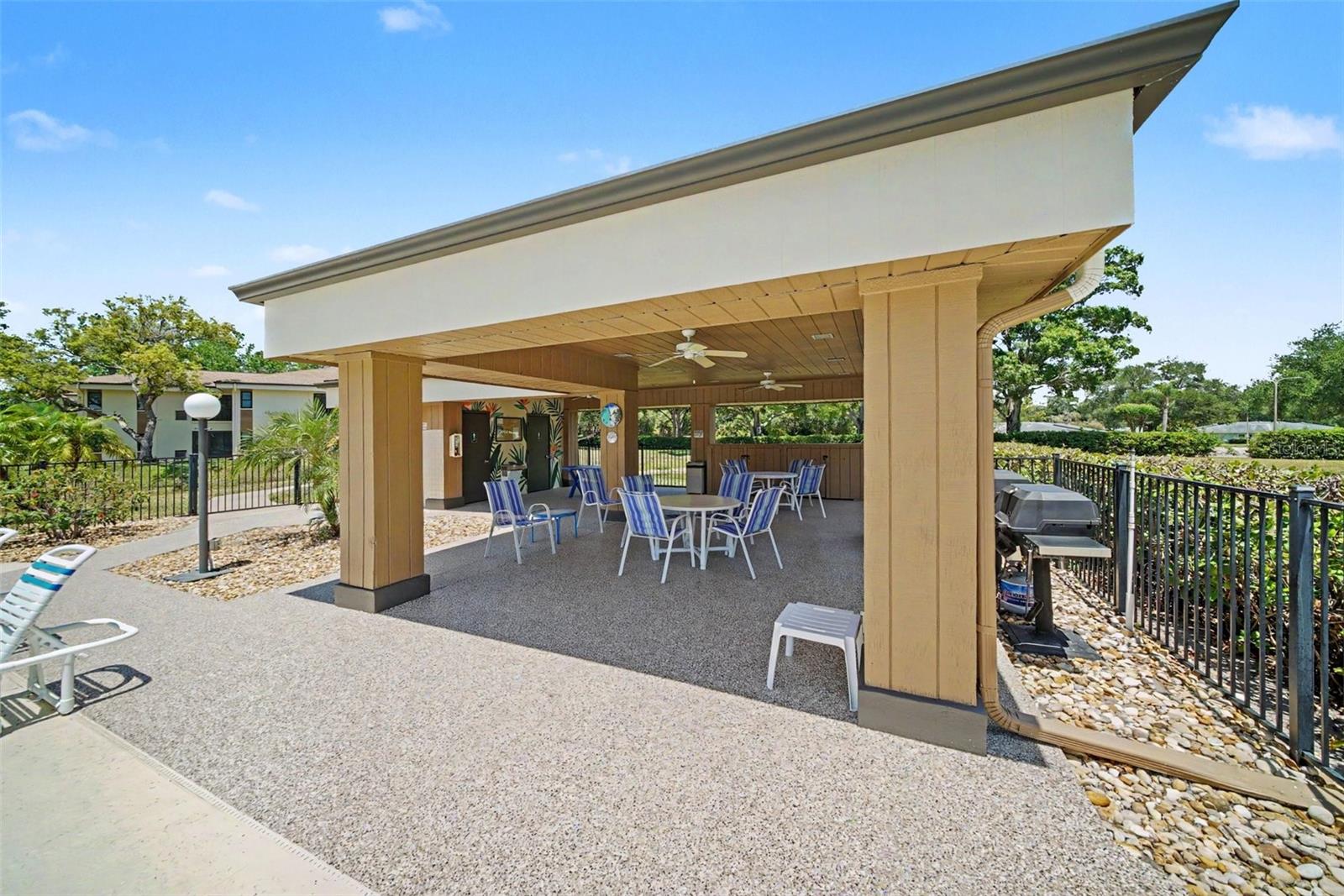 LANDINGS CONDO, THE - Residential