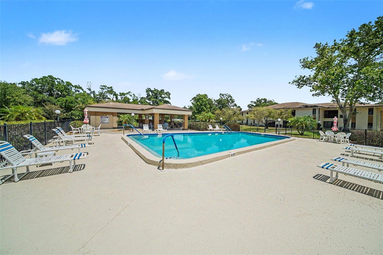 LANDINGS CONDO, THE - Residential