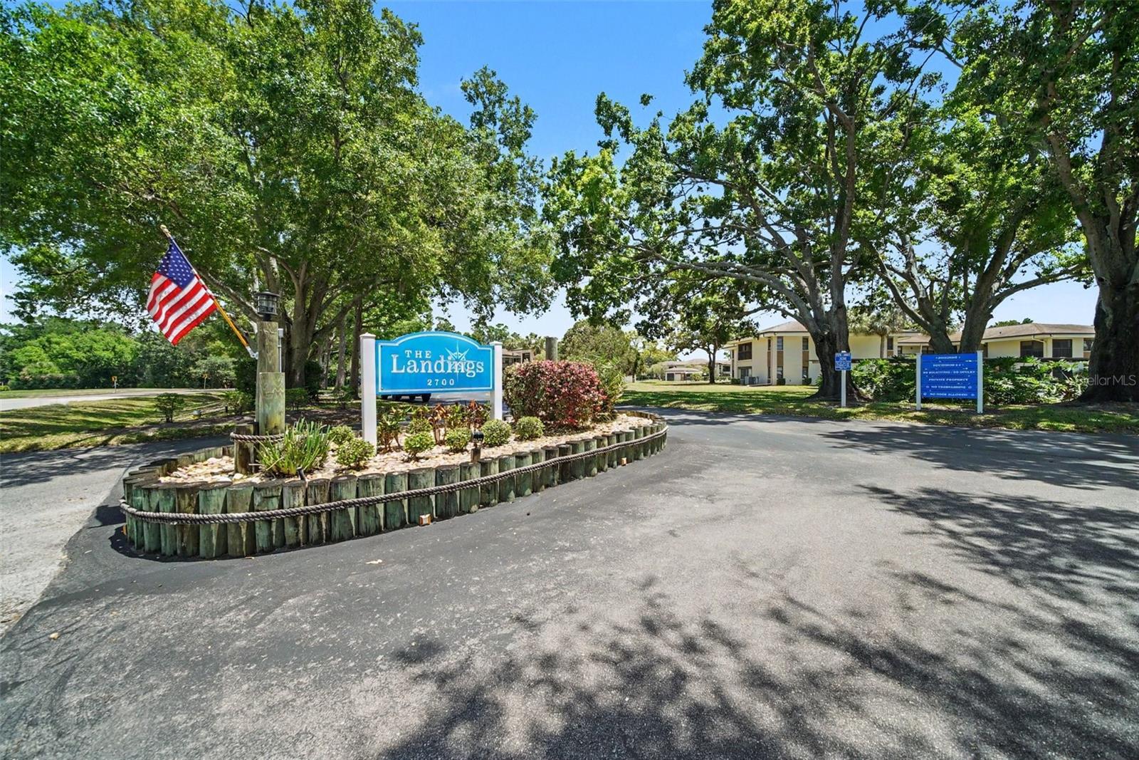 LANDINGS CONDO, THE - Residential
