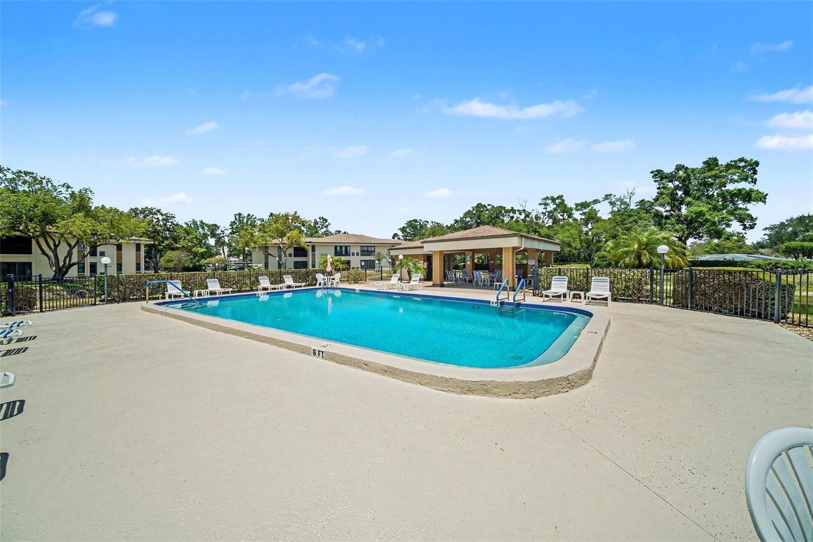 LANDINGS CONDO, THE - Residential