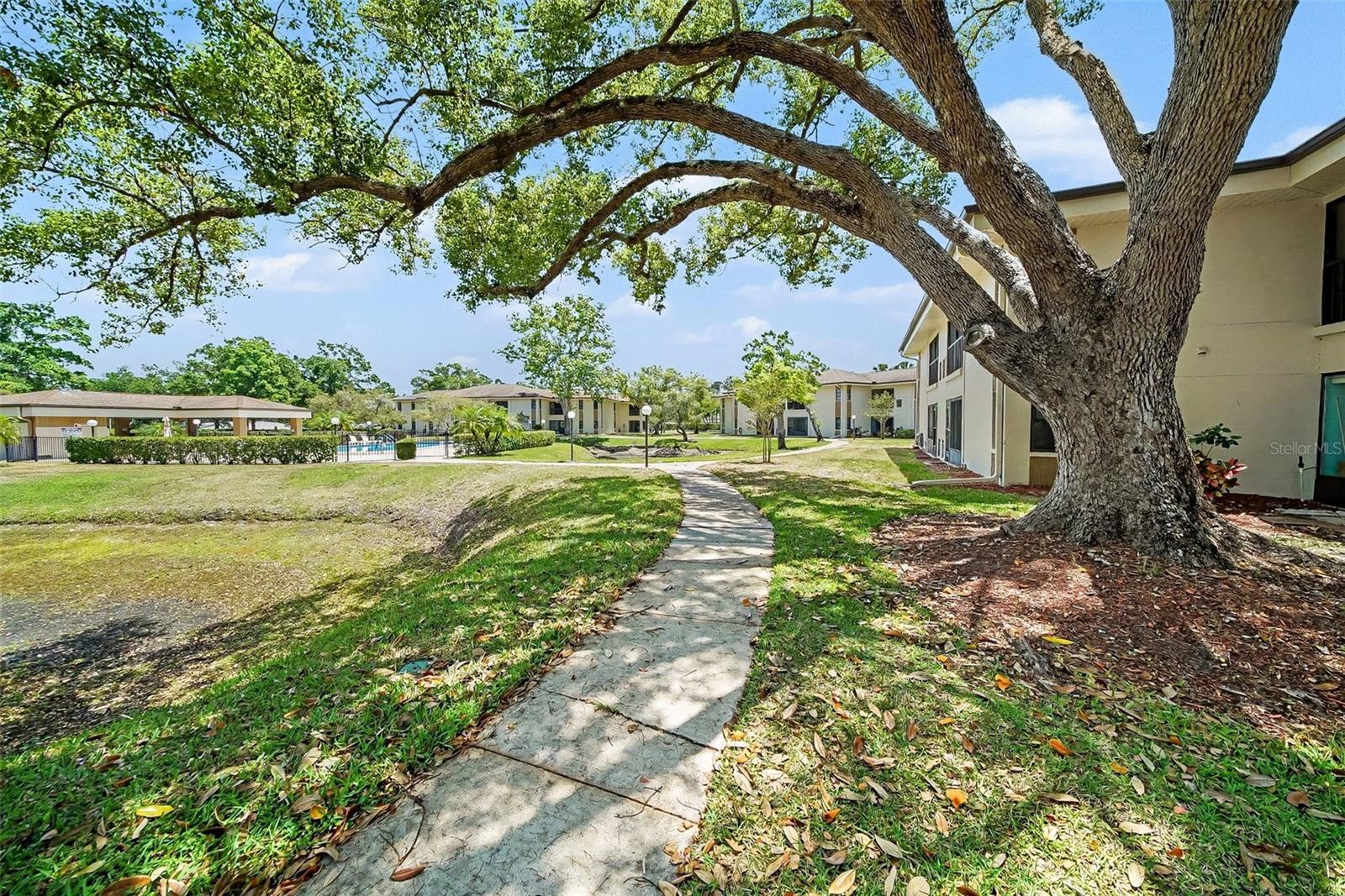 LANDINGS CONDO, THE - Residential