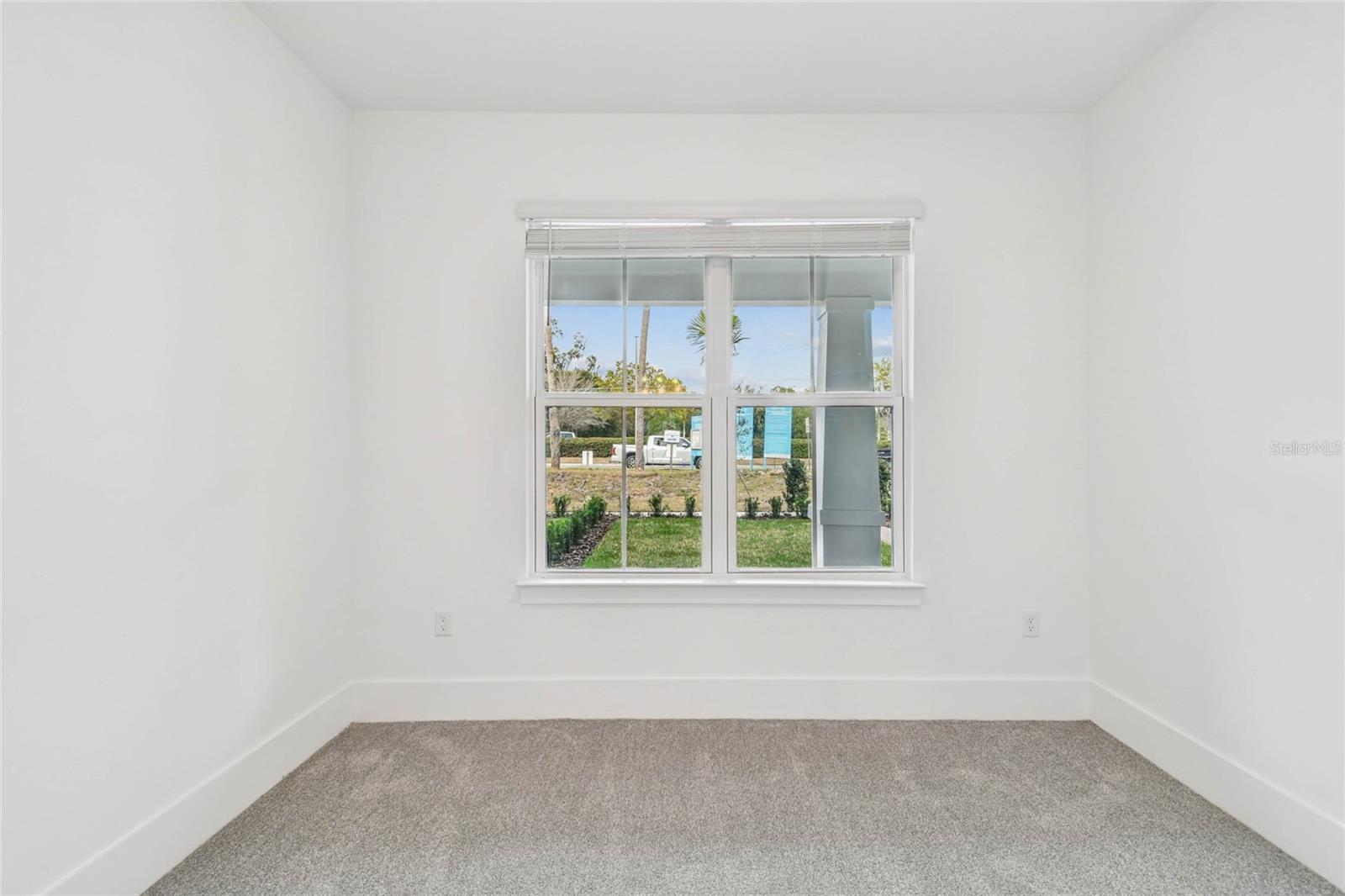 TOWNES AT NORTHLAKE - Residential