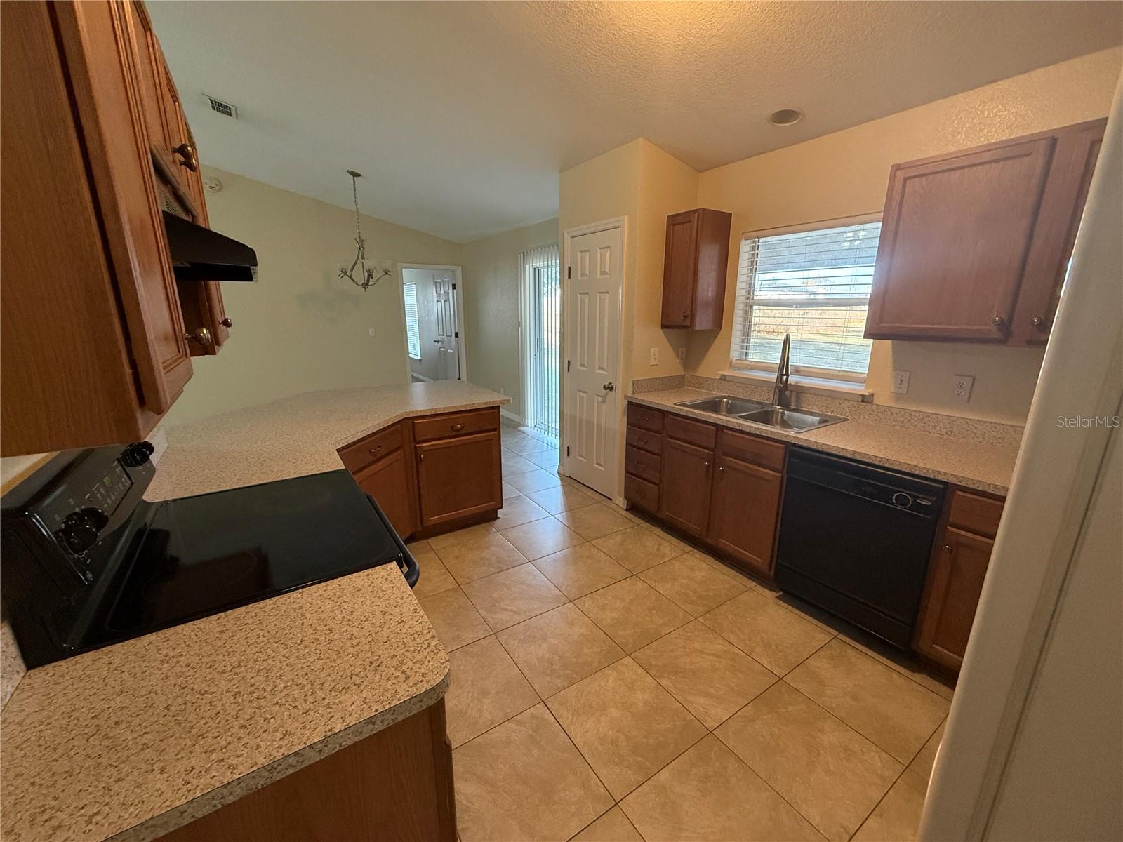 SILVER SPGS SHORES UN 24 - Residential