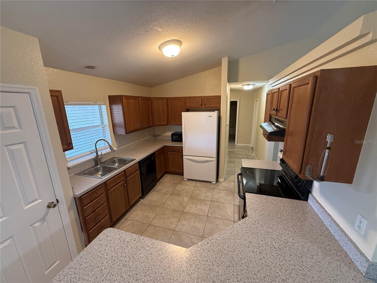 SILVER SPGS SHORES UN 24 - Residential