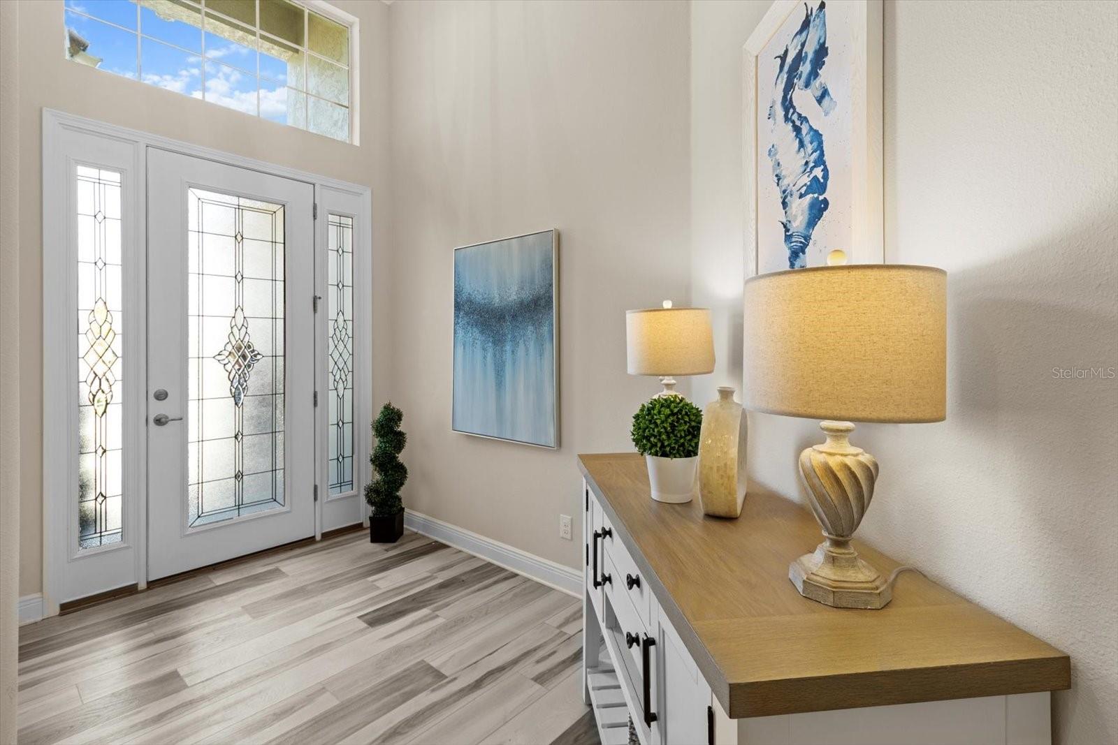 915 N HUNT CLUB DRIVE