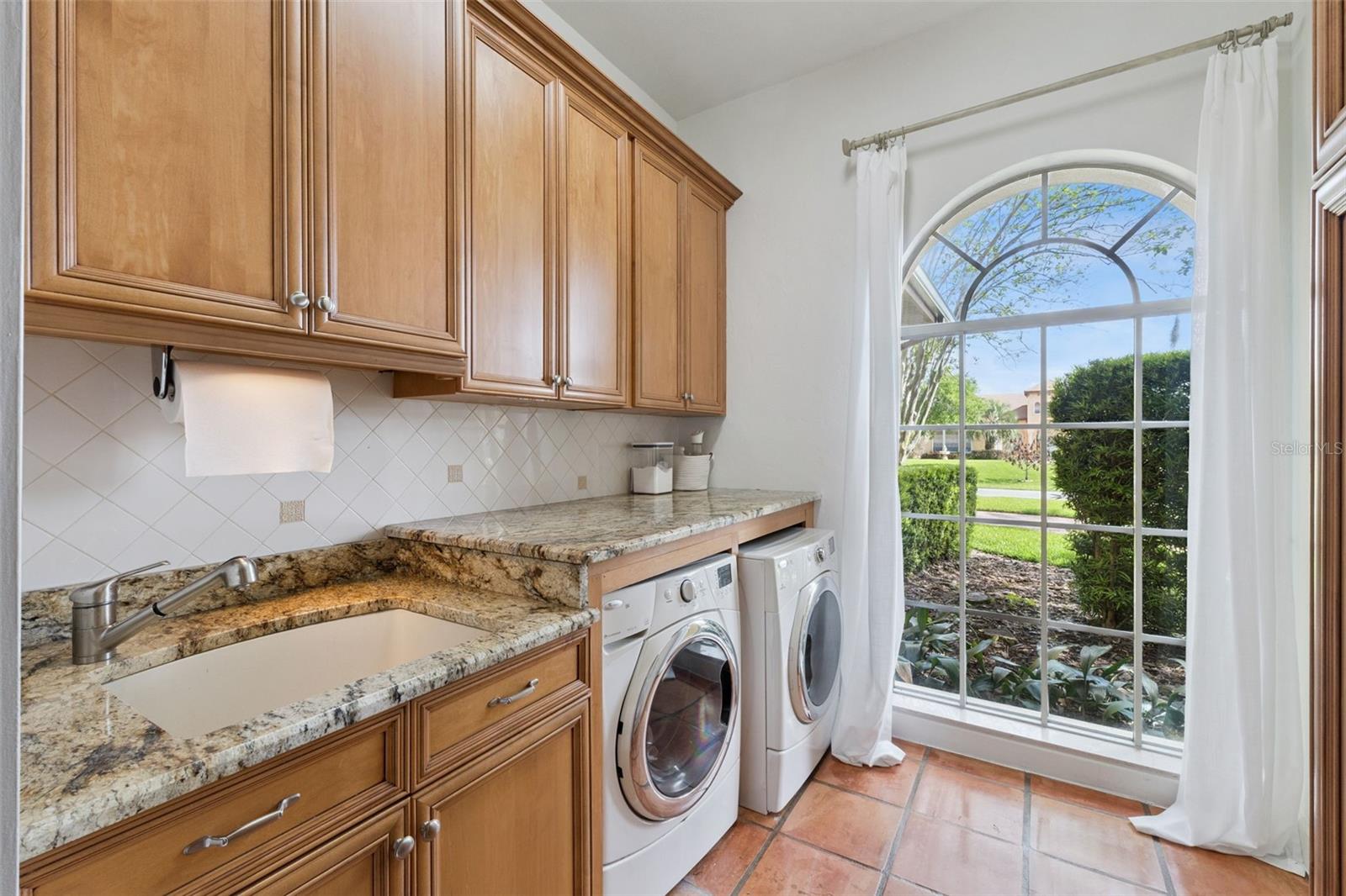 BUTLER BAY - Residential