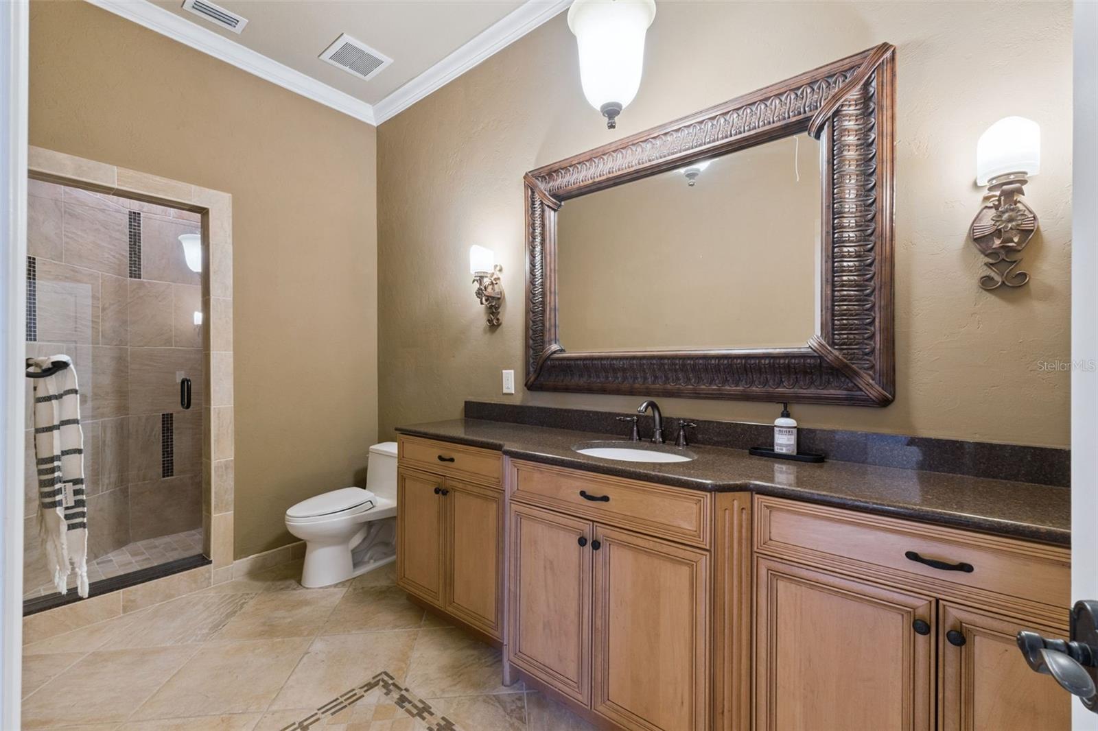 BUTLER BAY - Residential