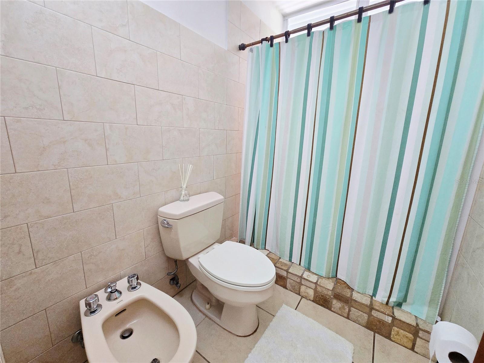 CIUDAD JARDIN B18 C/ PASEO FLORIDO - Residential