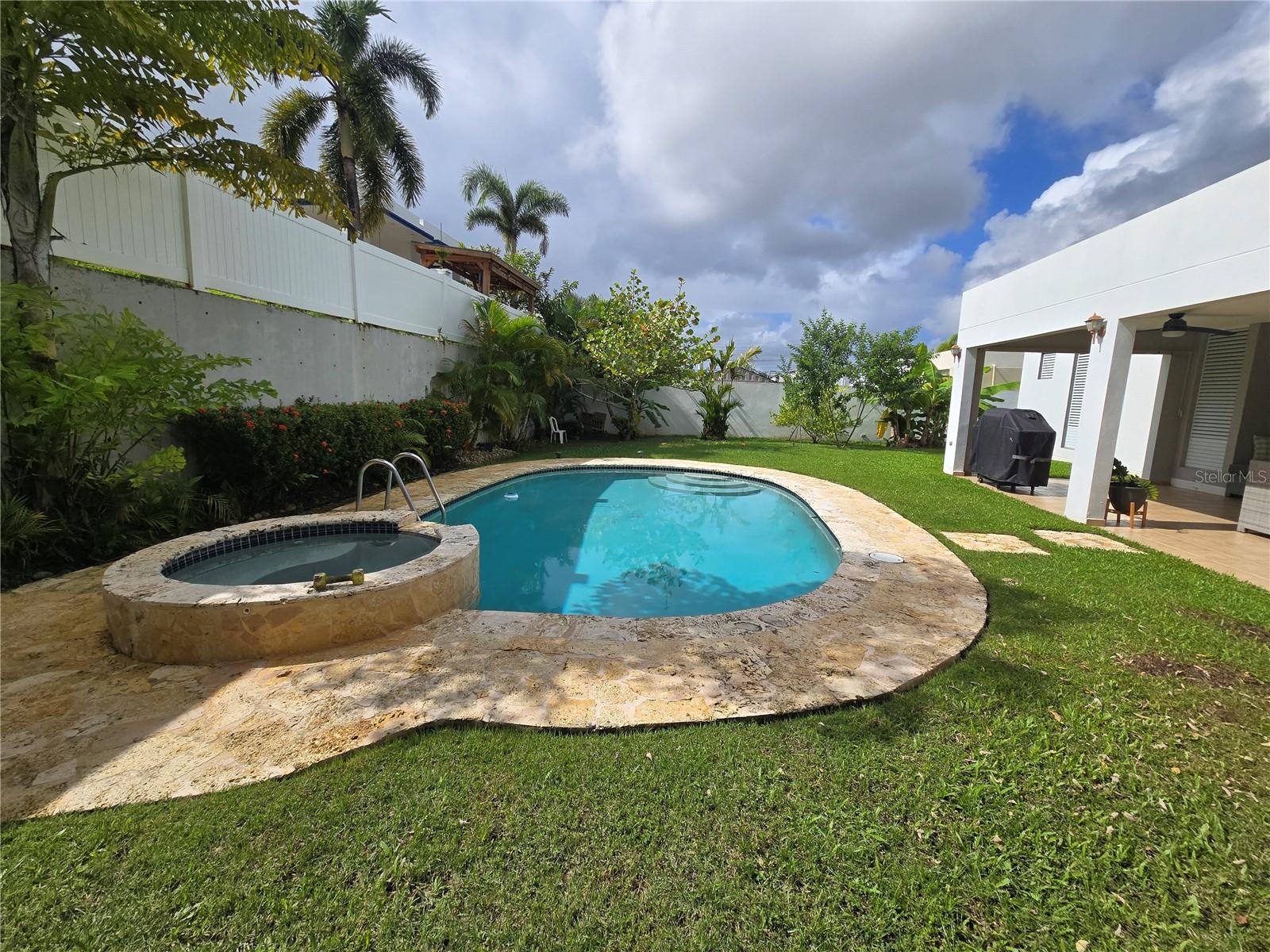 CIUDAD JARDIN B18 C/ PASEO FLORIDO - Residential