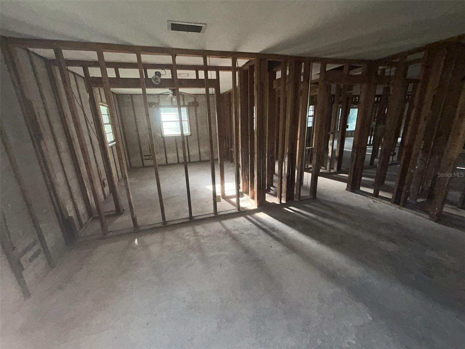 LAKEWOOD - Residential