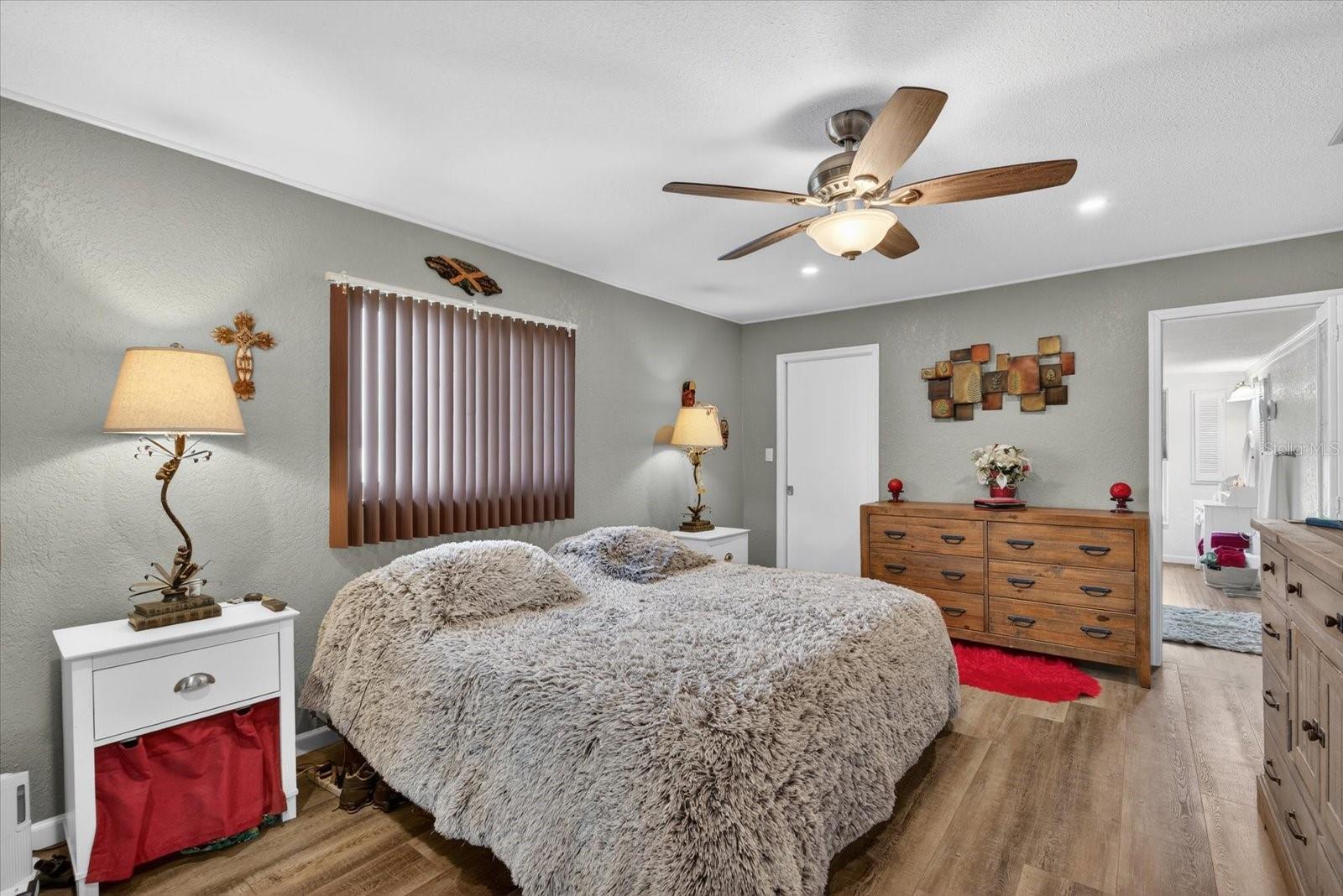 DECOSTERS ADD - Residential