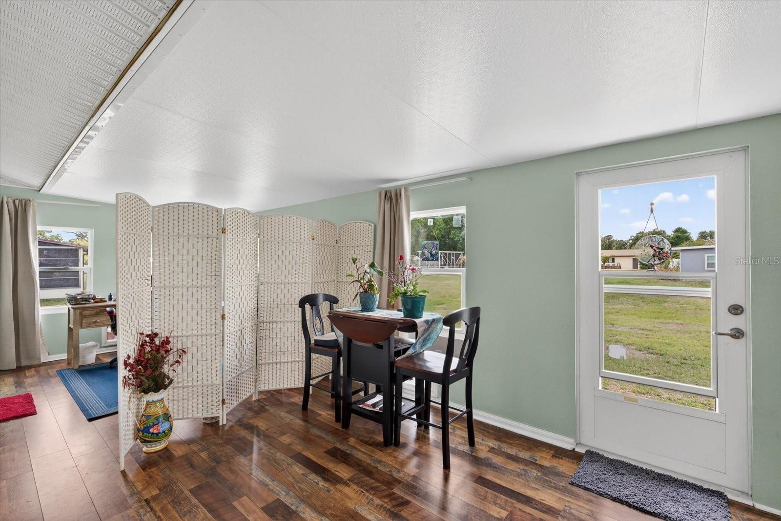 DECOSTERS ADD - Residential