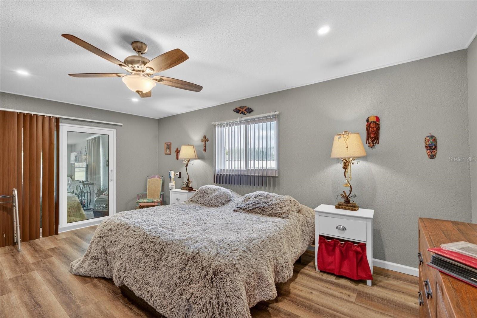 DECOSTERS ADD - Residential